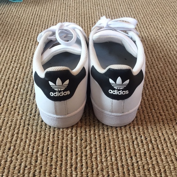 Adidas superstars - Picture 3 of 4
